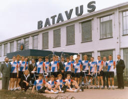 Batavus wielrenners 1984, afbeelding ontvangen op 16-01-2006, klik er op voor een vergroting.